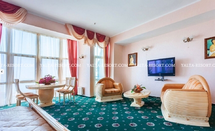 SUITE "SHAHRIYAR" (411)