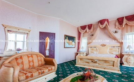 SUITE "SHAHRIYAR" (411)