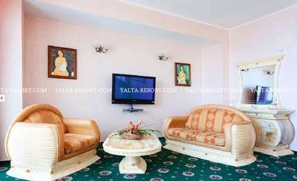 SUITE "SHAHRIYAR" (411)