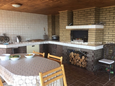 Сдается дом в район отеля "Mriya Resort"