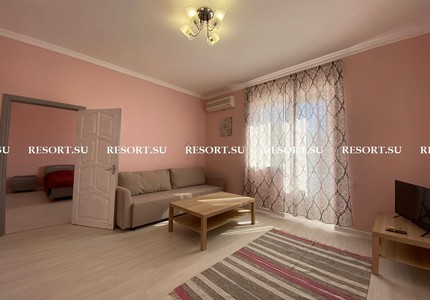 Двухкомнатный первый этаж