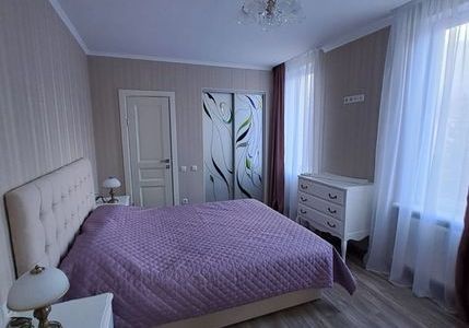 Трехкомнатная квартира со своим паркоместом 