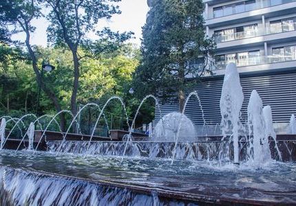 окружающая инфраструктура