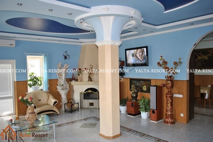 Сауна с бассейном и каминной комнатой
