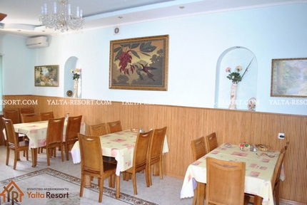 Сауна с бассейном и каминной комнатой